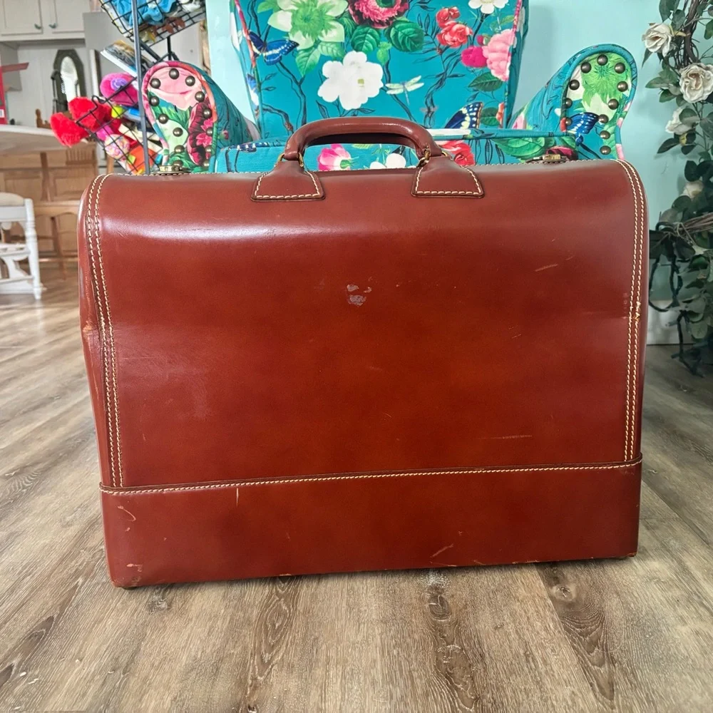 Classic Tan Leather Briefcase